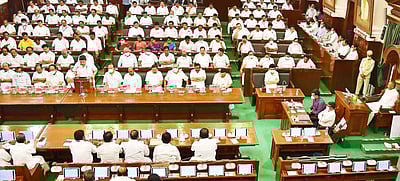 'கோவை, மதுரை உள்பட 5 மாவட்டங்களில் புதிய தொழில் பூங்காக்கள்' - நிதியமைச்சர்