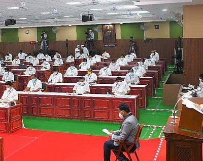 பேரவை கூடியது: தமிழக அரசின் பட்ஜெட் தாக்கல்