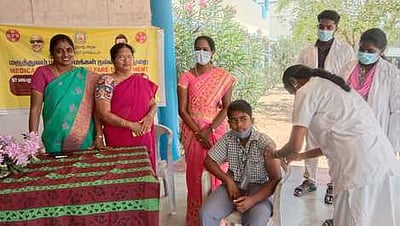 கரோனா தடுப்பூசி முகாம்