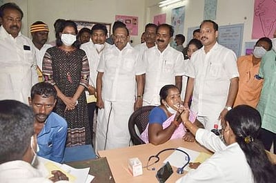 ‘வருமுன் காப்போம்’ மருத்துவ முகாம்