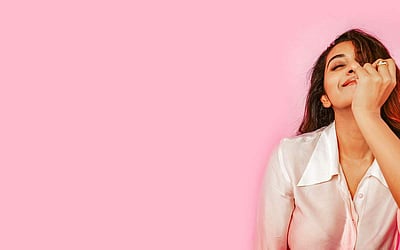 சிறகடிக்கும் 'ப்ரியா பவானி சங்கர்' - புகைப்படங்கள்