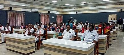 எடப்பாடி நகர்மன்ற உறுப்பினர்கள் பதவியேற்பு