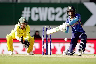 அரையிறுதியில் ஆஸ்திரேலியா: கடைசி ஓவரில் த்ரில் வெற்றி; இந்தியா தோல்வி