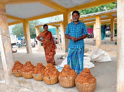 எடப்பாடி அருகே புளி சந்தை தொடங்கியது