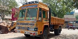 கிராவல் மண் கடத்திய லாரி பறிமுதல்