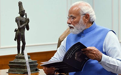 ஆஸ்திரேலியாவில் இருந்து மீட்கப்பட்ட பழங்கால சிலைகள் - புகைப்படங்கள்