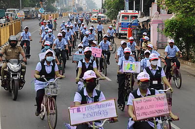 சா்வதேச காசநோய் பேரணி: ஆட்சியா் தொடங்கி வைத்தாா்