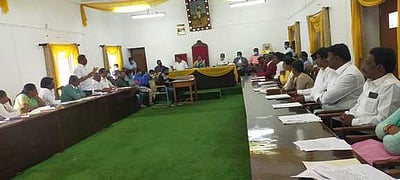 உதகை நகா்மன்ற முதல் கூட்டம்: பெண்களுக்கு50 சதவீத ஒதுக்கீடு அளித்ததற்கு முதல்வருக்கு நன்றி