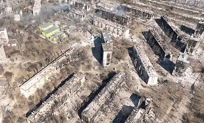 உக்ரைன் போர்: கடும் சேதத்தைச் சந்தித்த மரியுபோல் நகரம்