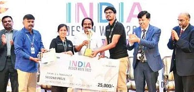 ஒரு லட்சம் மாணவா்களுக்கு திறன் மேம்பாட்டு பயிற்சி: அமைச்சா் மனோதங்கராஜ்