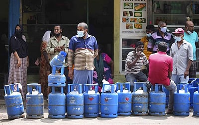 எரியும் இலங்கை: வரலாறு காணாத விலைவாசி உயர்வு; நேரடி ரிப்போர்ட்- 4