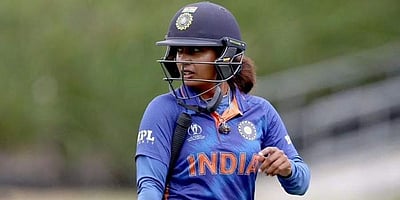 உலகக் கோப்பை: நோ-பாலால் அரையிறுதி வாய்ப்பை இழந்தது இந்தியா