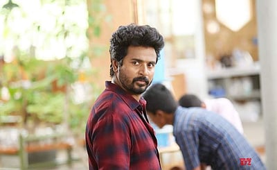 சிம்பு, விக்ரம் படங்களில் முதலீடு செய்யக் கூடாது: தயாரிப்பாளர் மீது வழக்கு தொடுத்த சிவகார்த்திகேயன்