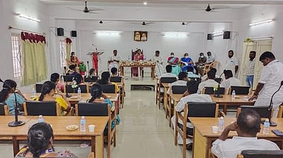 செம்பனாா்கோவில் ஒன்றியக் குழுக் கூட்டம்: அடிப்படை வசதிகளை மேம்படுத்த வலியுறுத்தல்