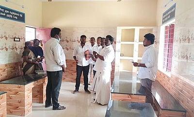 நாகை ஆதிதிராவிடா் மாணவா் விடுதியில் தாட்கோ தலைவா் ஆய்வு