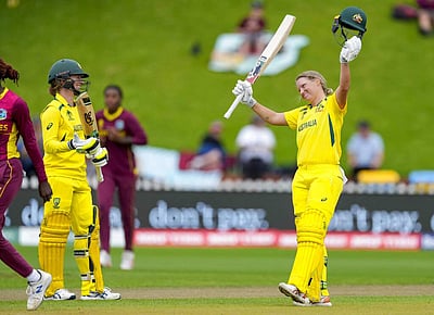 மகளிர் உலகக் கோப்பை அரையிறுதி: ஆஸி.யின் வலுவான ஸ்கோரை விரட்டத் தடுமாறும் மே.இ. தீவுகள் அணி