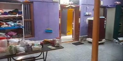 வேதாரண்யம் அருகே கைக் குழந்தையை கொன்று விடுவதாக மிரட்டி 65 சவரன் நகை கொள்ளை