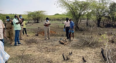 காரைக்குடி அருகே கண்மாய் பகுதியில் மனித எலும்புக்கூடு மீட்பு