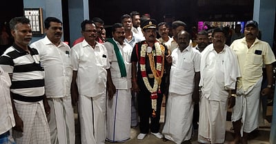 ஓய்வு பெற்ற ராணுவ அதிகாரிக்கு வரவேற்பு