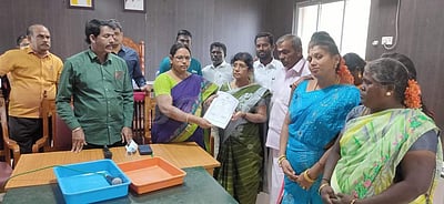 மணப்பாறை நகர்மன்றத் தலைவர் பதவியை அதிமுக கைப்பற்றியது