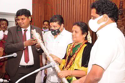 மதுரை மேயராக இந்திராணி பதவியேற்பு