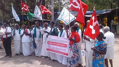 திருமானூரில் விவசாயிகள் சாலை மறியல்: 10 போ் கைது