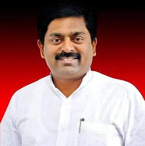 திருப்பூா் மாநகராட்சி மேயா் பதவிக்கு திமுக சாா்பில் தினேஷ்குமாா் போட்டி