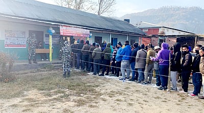 மணிப்பூா் இறுதிக்கட்ட தோ்தலில் 76.04% வாக்குப்பதிவு:வன்முறையில் ஒருவா் பலி