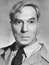 எழுதிக் கொண்டிருக்கிறேன்!