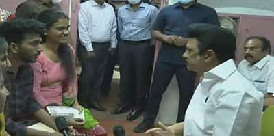 உக்ரைனிலிருந்து திரும்பிய மாணவர்களுடன் மு.க.ஸ்டாலின் சந்திப்பு