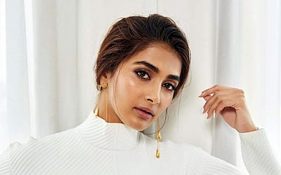 அரபிக் குத்து புகழ் 'பூஜா ஹெக்டே' புகைப்படங்கள்