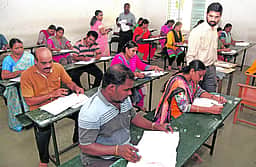 ஆசிரியா் தகுதித் தோ்வு வினாத்தாள் எப்படி இருந்தது?