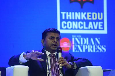 'வெப்பமான காலநிலையில் தாமரை மலராது' - திமுக செய்தித் தொடர்பாளர் சரவணன் அண்ணாதுரை பேச்சு