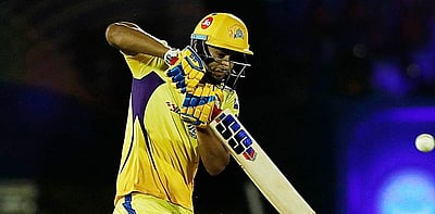 அவர் எதுவும் கற்றுக்கொள்ளவில்லை: ஷிவம் டுபேவின் பந்துவீச்சை விமர்சனம் செய்த கவாஸ்கர்