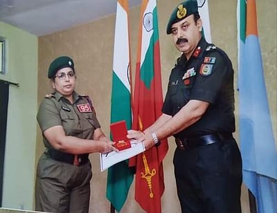 தேசிய அளவில் 3-வது முறையாக தங்கப்பதக்கம்: தூத்துக்குடி பள்ளி என்.சி.சி. அதிகாரி சாதனை