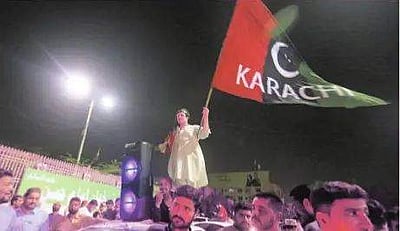 மூன்று முறை முதல்வா் ஷாபாஸ் ஷெரீஃப்