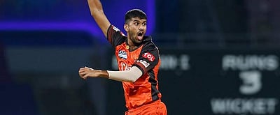 விரலில் காயம்: இரு ஆட்டங்களைத் தவறவிடும் வாஷிங்டன் சுந்தர்