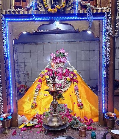 ரெங்கையா சுவாமிகள் பீடத்துக்கு சந்தனம் சாற்றும் விழா