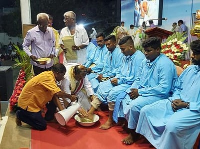 வேளாங்கண்ணியில் பெரிய வியாழன் வழிபாடு