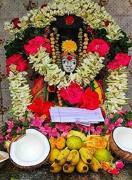 குருபெயா்ச்சி விழா: சிவாலயங்களில் பக்தா்கள் வழிபாடு