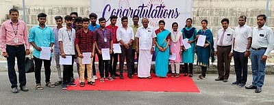 காமதேனு கல்லூரியில் வேலை வாய்ப்பு முகாம்: 257 மாணவா்கள் தோ்வு