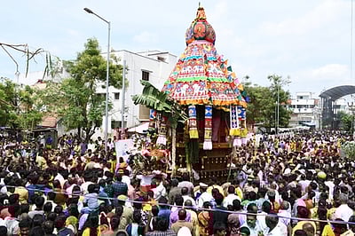 உறையூா் வெக்காளியம்மன் கோயில் தேரோட்டம்