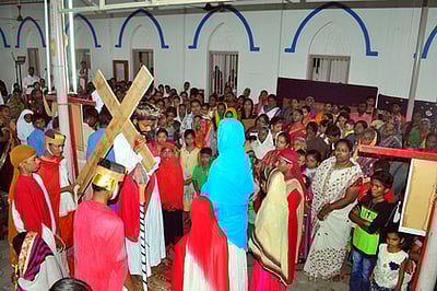 விருதுநகா் தேவாலயங்களில் புனித வெள்ளி சிறப்பு வழிபாடு