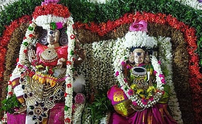 அபிராமி அம்மன் கோயில் தேரோட்டம்
