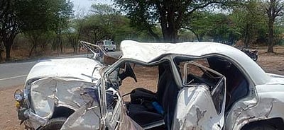 சத்தியமங்கலம் அருகே கார்-இருசக்கர வாகனம் மோதி விபத்து: கார் உருண்டோடும் சிசிடிவி காட்சி 