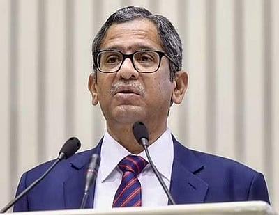 நீதித்துறையில் தீர்ப்பு வழங்குவதில் தாமதம்:  தலைமை நீதிபதி ரமணா கருத்து