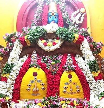 சங்ககிரி ஓங்காளியம்மன், பேச்சியம்மன் கோயிலில் சித்ரா பௌர்ணமி சிறப்பு பூஜை 