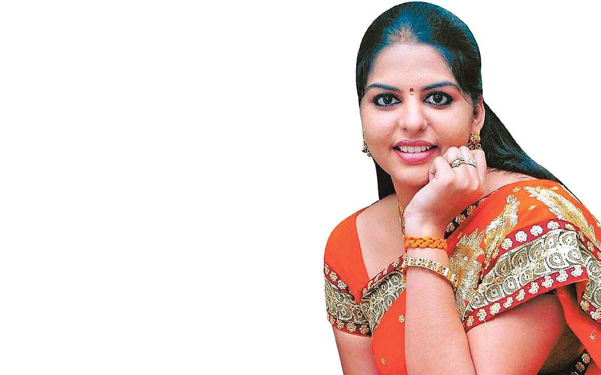 சின்னத்திரை மின்னல்கள்! நடிகை!