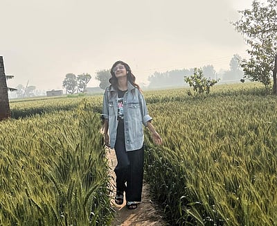 நடிகையின் காருக்குள் அத்துமீறி நுழைந்த நபர்: பரபரப்பு சம்பவம்