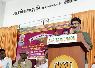 'பிரதமர் மோடியை விமர்சிப்பவர்கள் குறை பிரசவத்தில் பிறந்தவர்கள்'' - பாக்யராஜ் காட்டம்